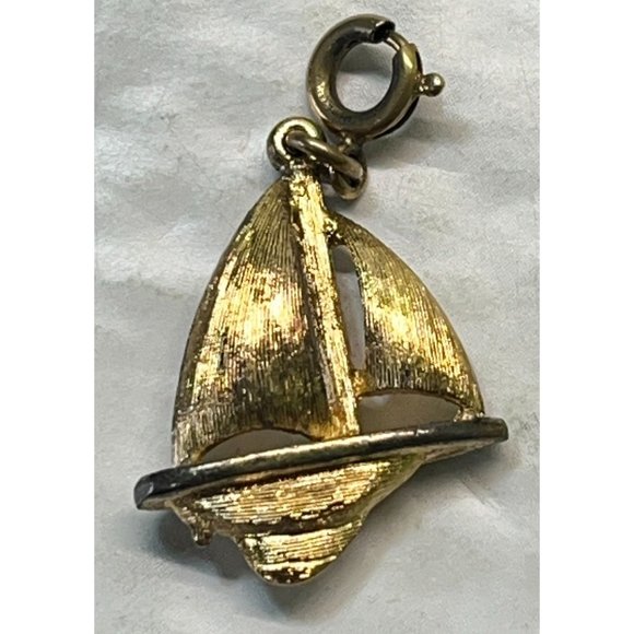 Vintage Monet Charm Sailboat Nautical Gold Tone for Bracelet Beach Ship Boat - Picture 5 of 6